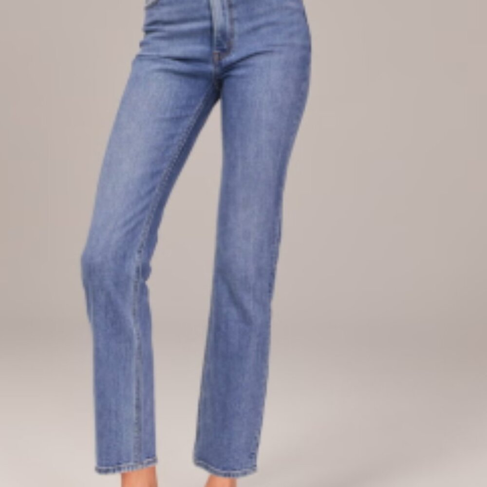 Abercrombie Ultra High Rise Ankle Straight Jean